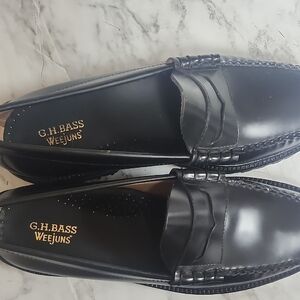 Weejuns Black Leather Loafers